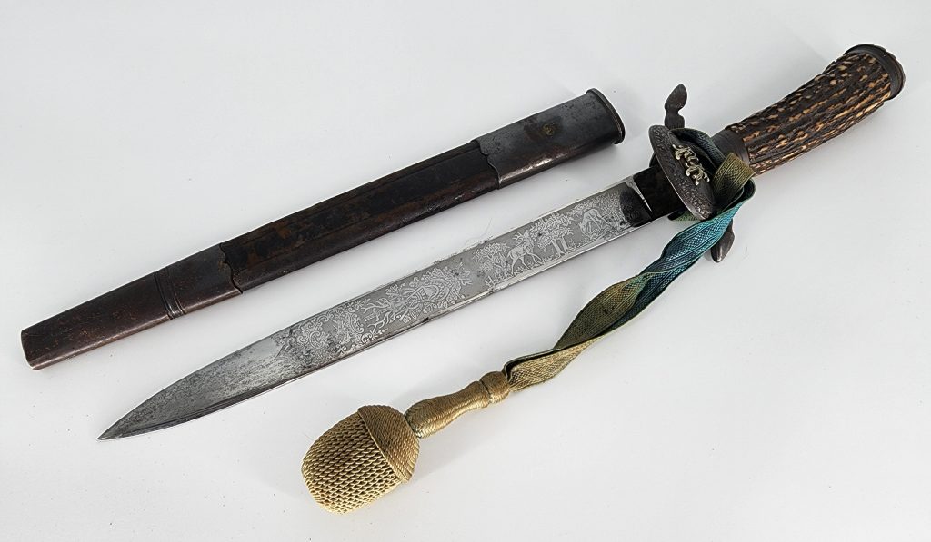 WWI German hunting dagger / cutlass.